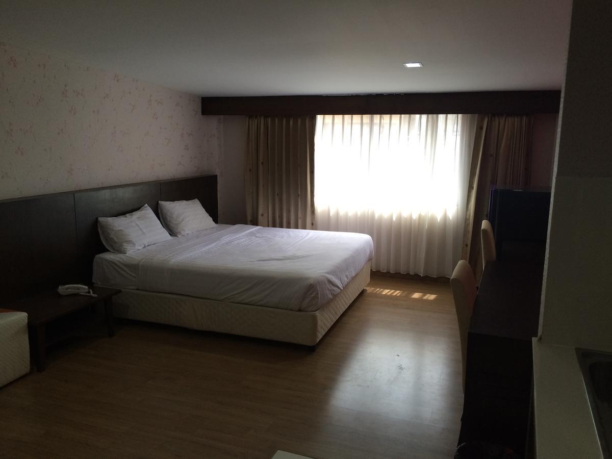 Iraqi Hotel Makkasan Buitenkant foto