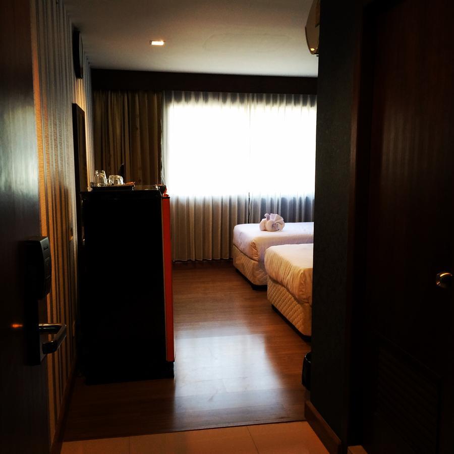 Iraqi Hotel Makkasan Buitenkant foto