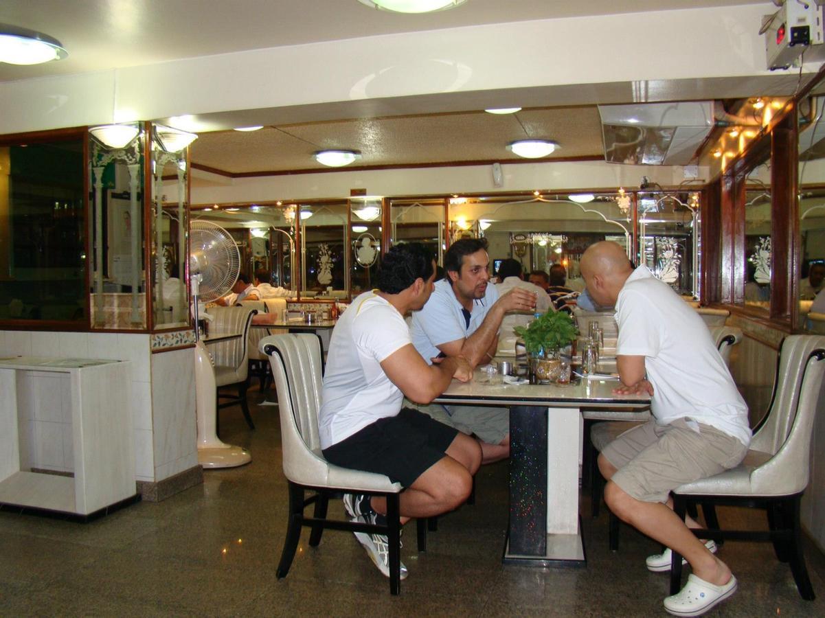 Iraqi Hotel Makkasan Buitenkant foto