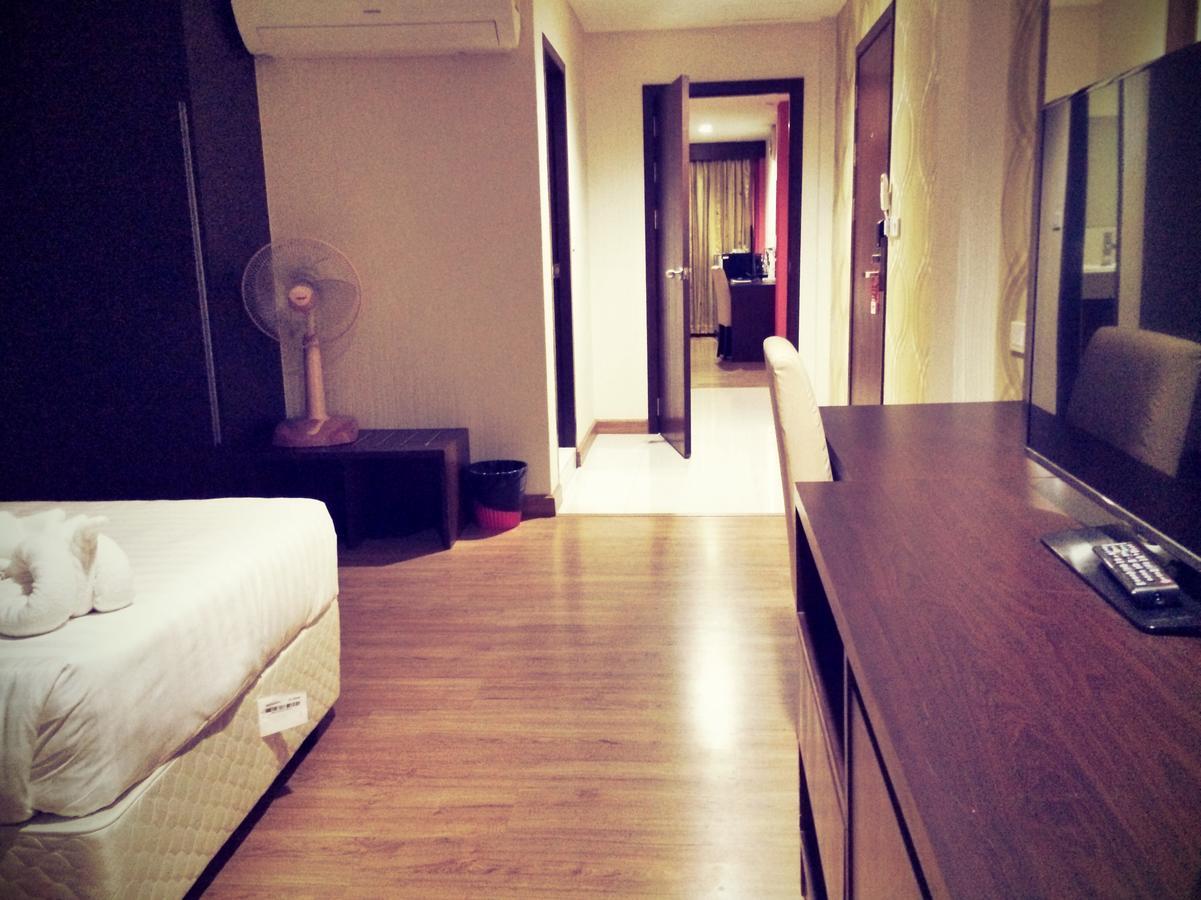 Iraqi Hotel Makkasan Buitenkant foto