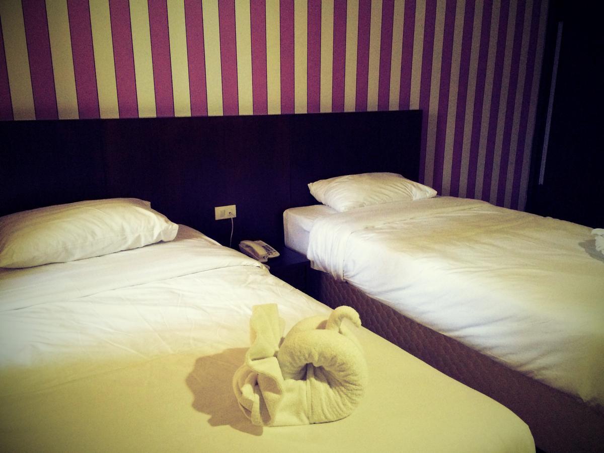 Iraqi Hotel Makkasan Buitenkant foto